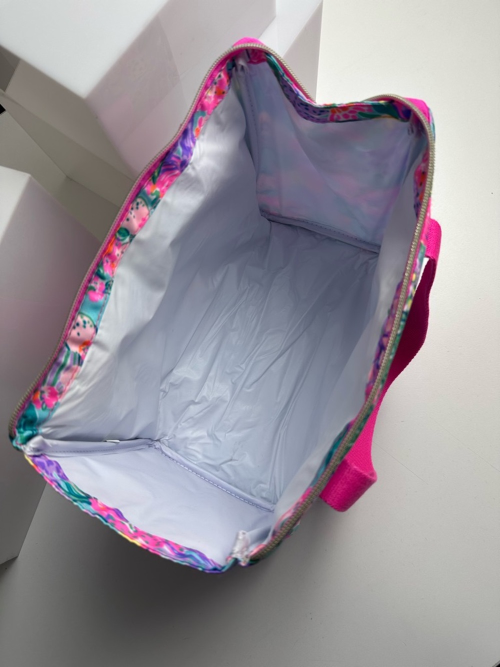 Lilly Pulitzer Cute Insulated Lunch Bag In Me And My Zesty - Picture 6 of 14